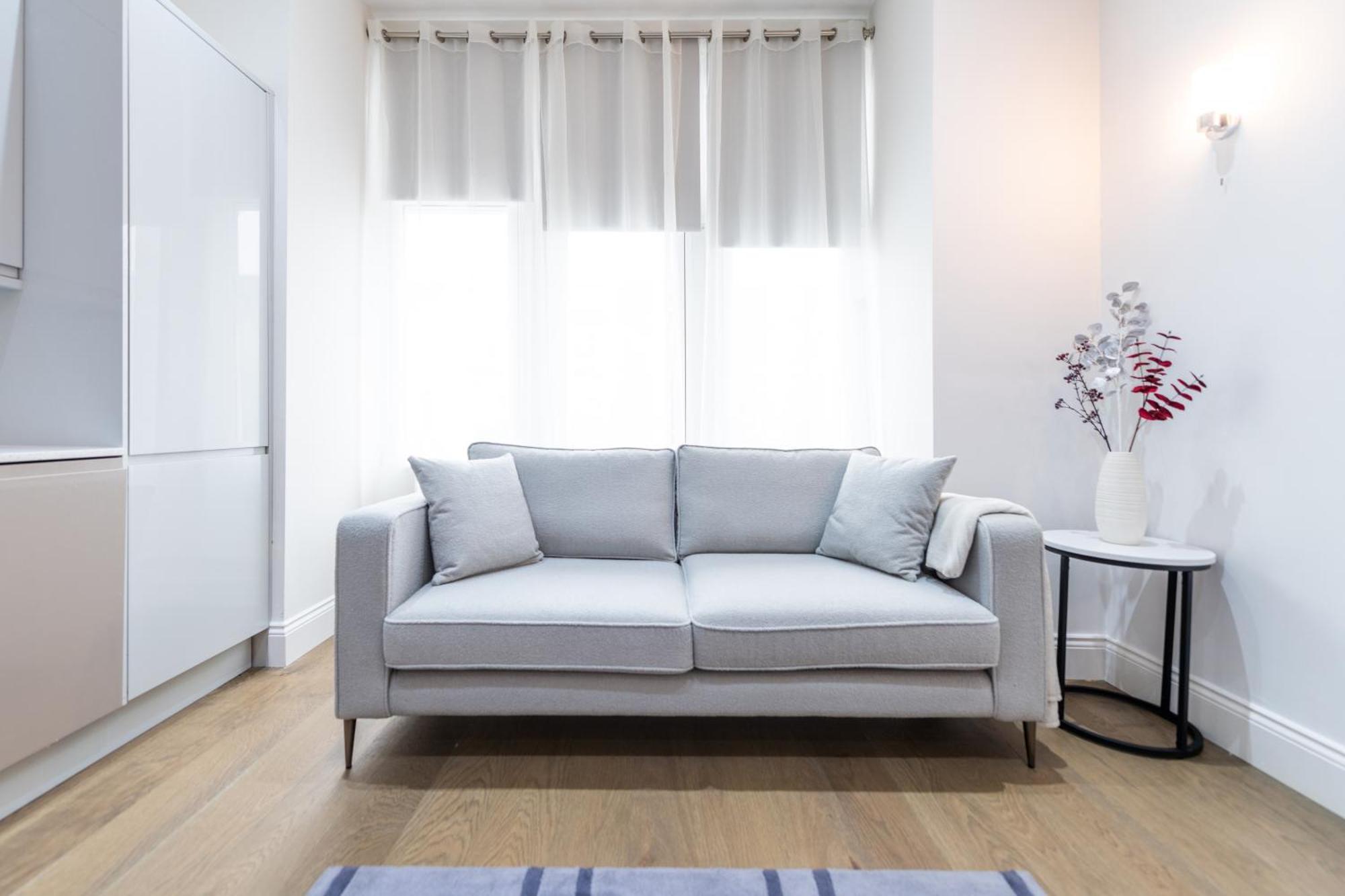 ロンドン Ealing Residencyアパートホテル エクステリア 写真