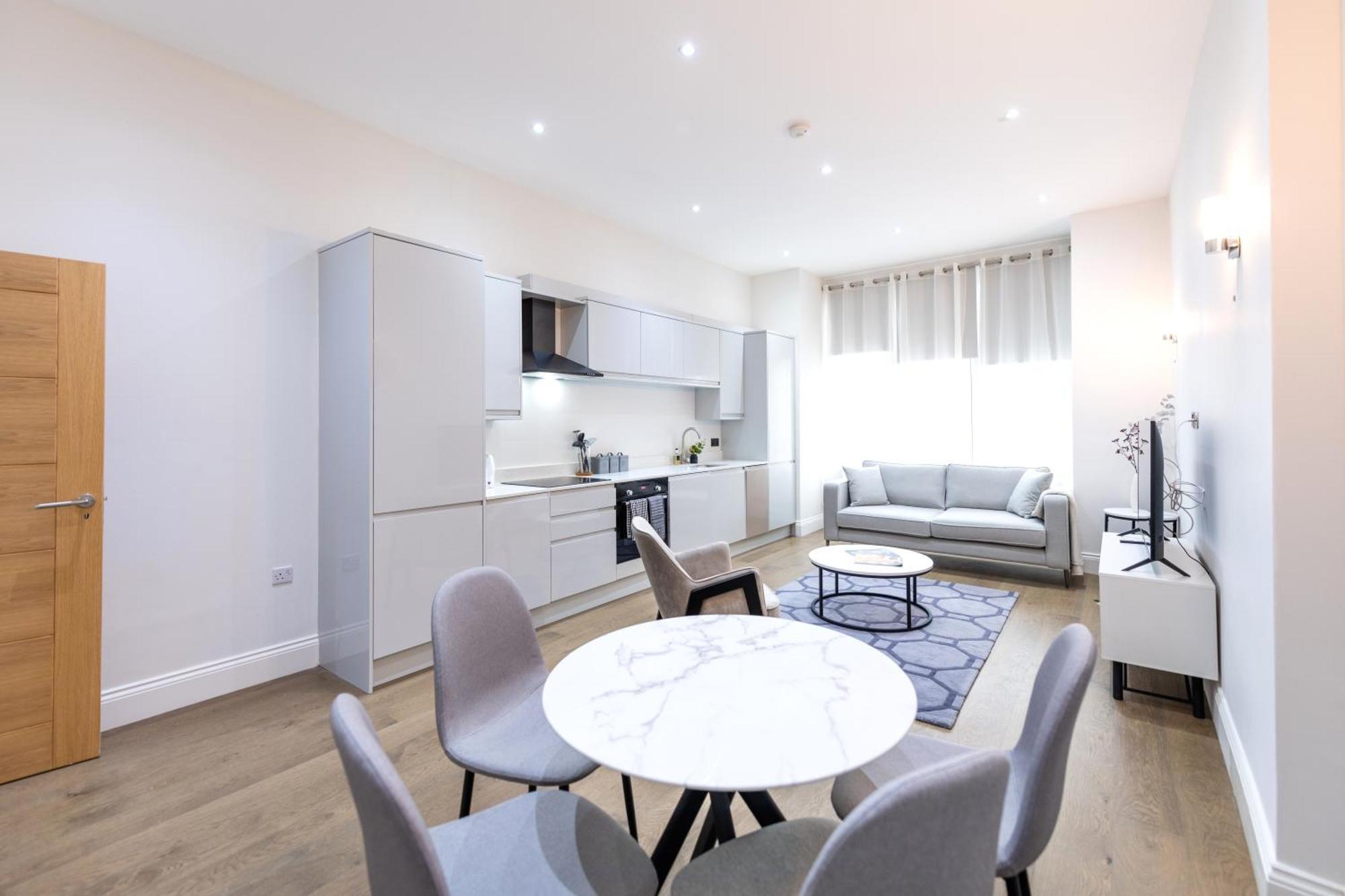 ロンドン Ealing Residencyアパートホテル エクステリア 写真