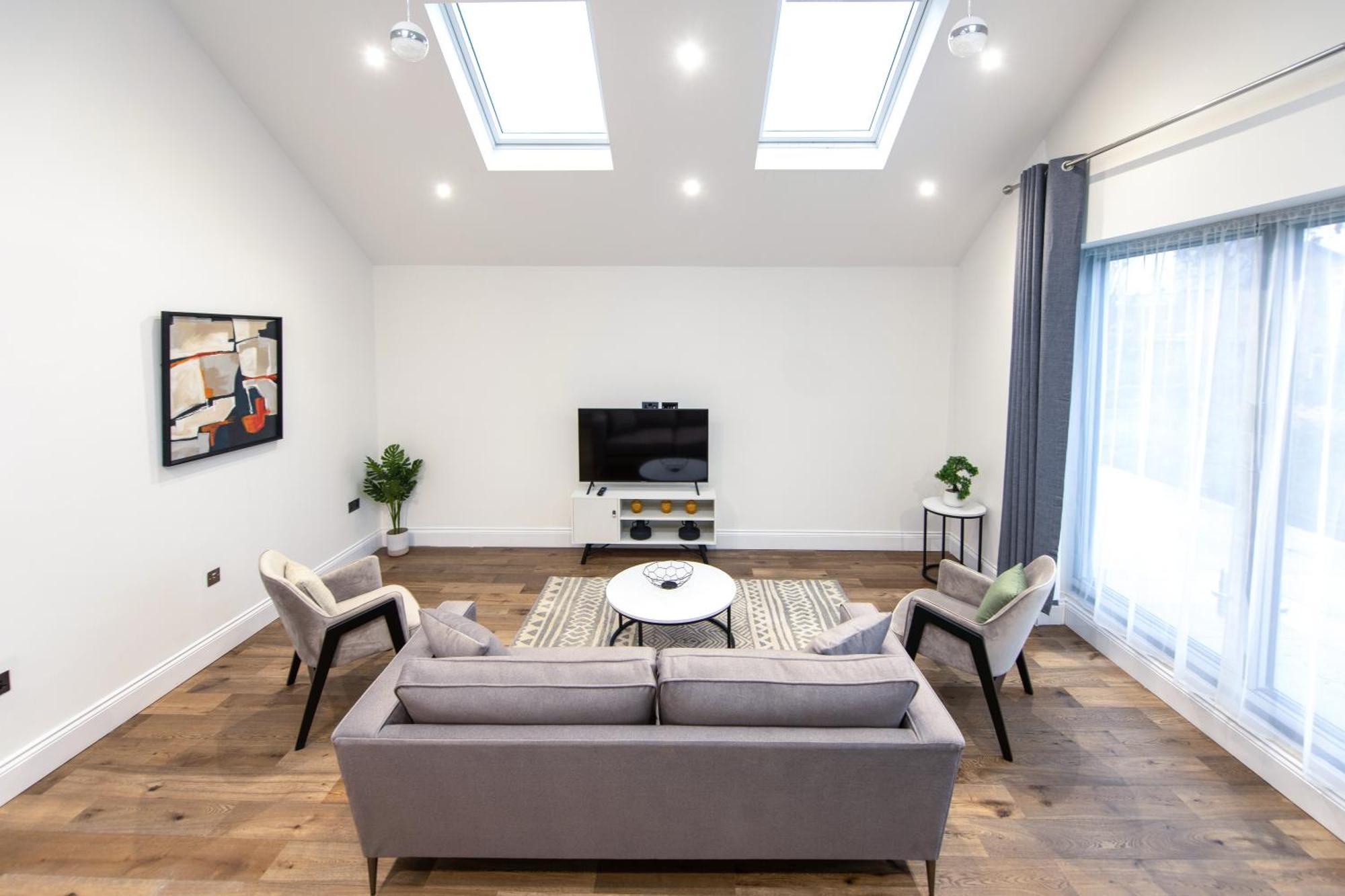 ロンドン Ealing Residencyアパートホテル エクステリア 写真