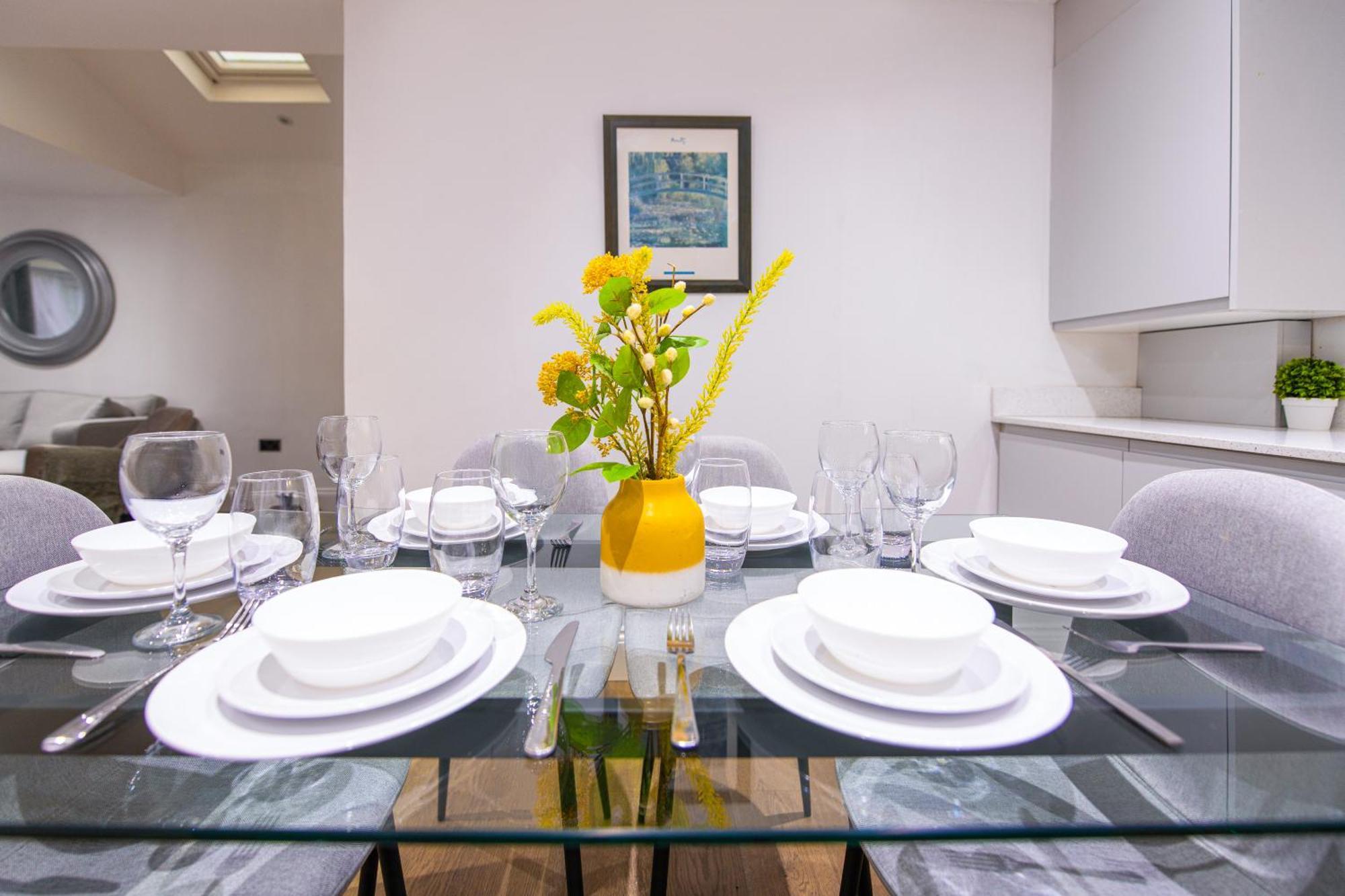 ロンドン Ealing Residencyアパートホテル エクステリア 写真